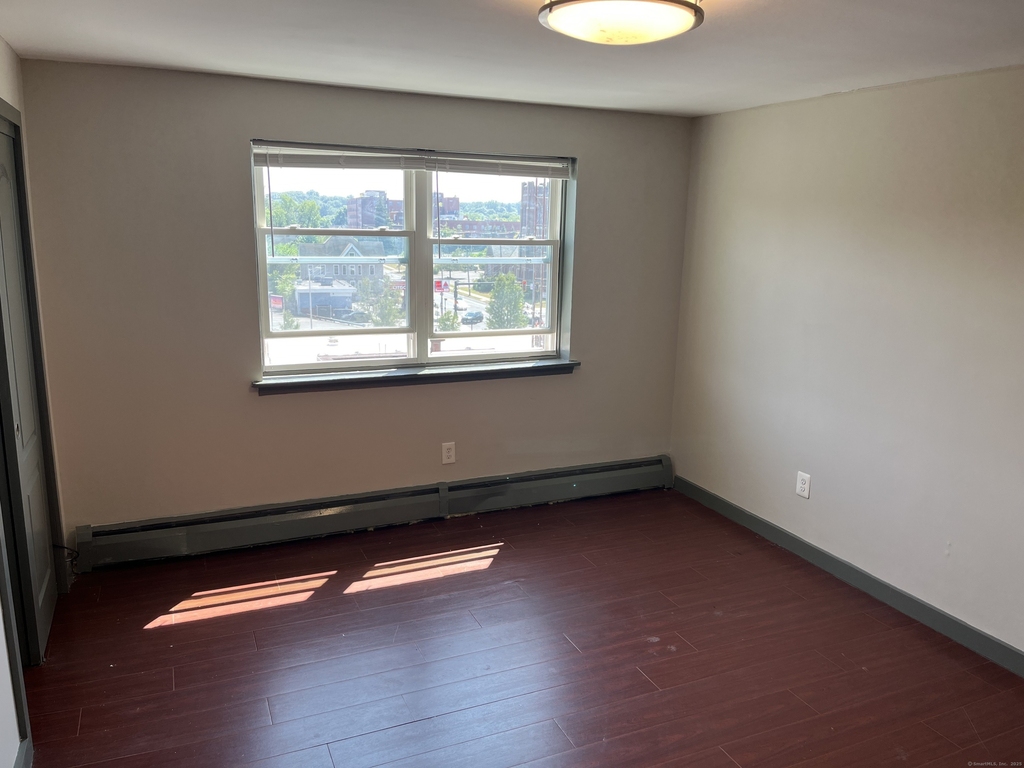 32 Cook Avenue - Photo 5