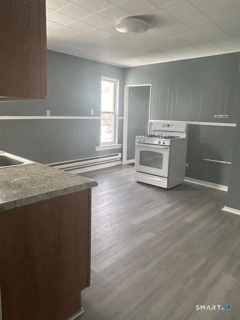 20 Lounsbury Avenue - Photo 2