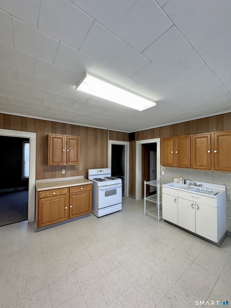 254 Ward Street - Photo 4