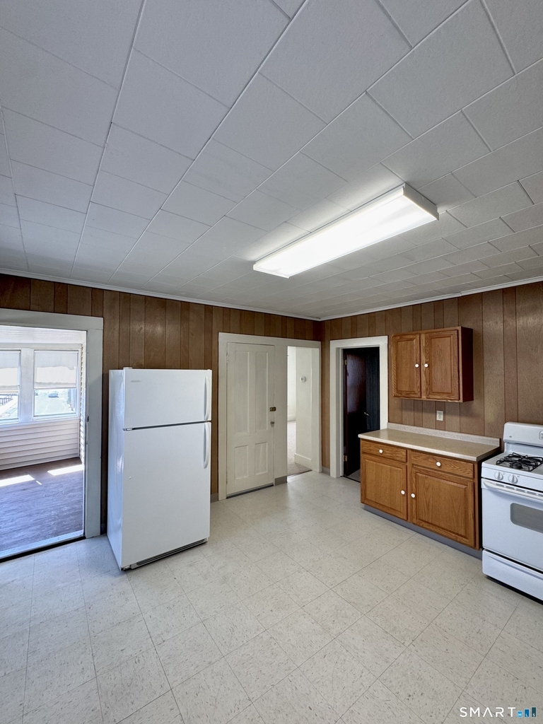 254 Ward Street - Photo 3
