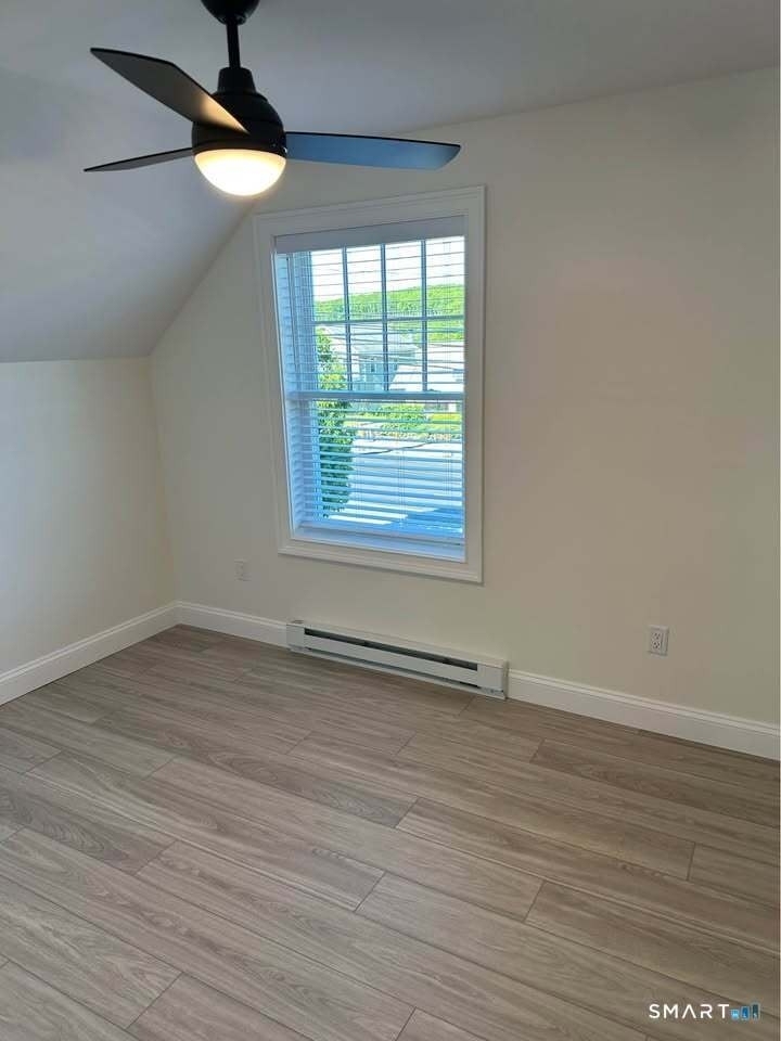 309 Flanders Road - Photo 4