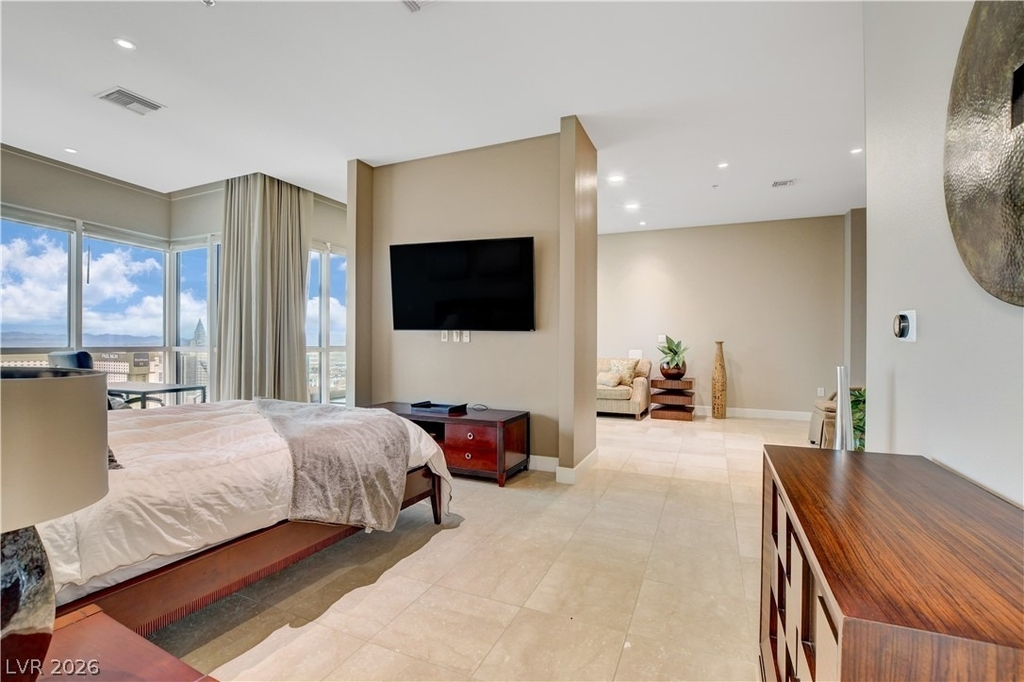 4575 Dean Martin Drive - Photo 17