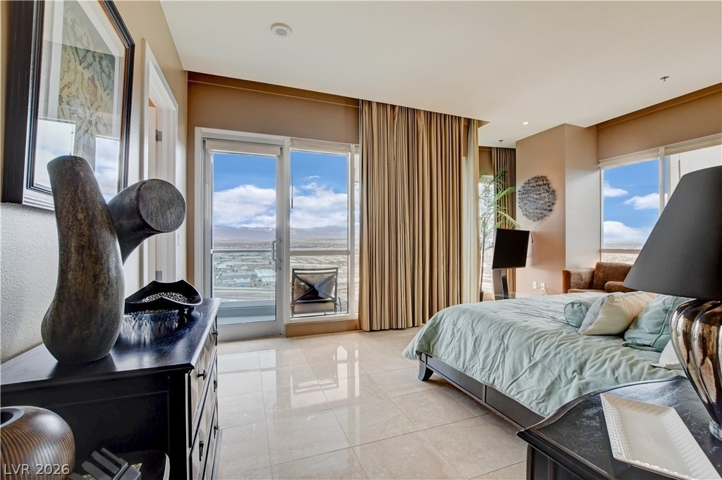 4575 Dean Martin Drive - Photo 18