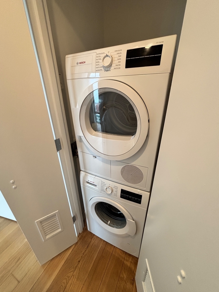  24th Street, Long Island City, NY 11101 - Photo 8