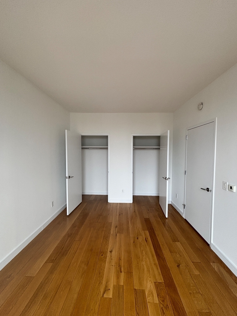  24th Street, Long Island City, NY 11101 - Photo 12