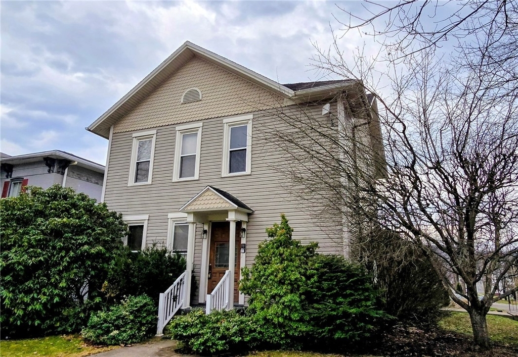 315 Laurens Street - Photo 0