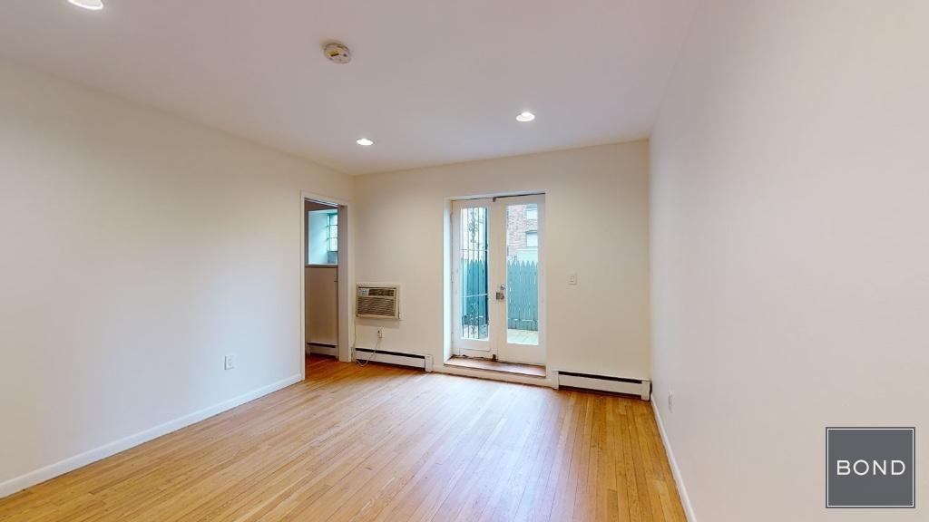 West Broadway - Photo 6