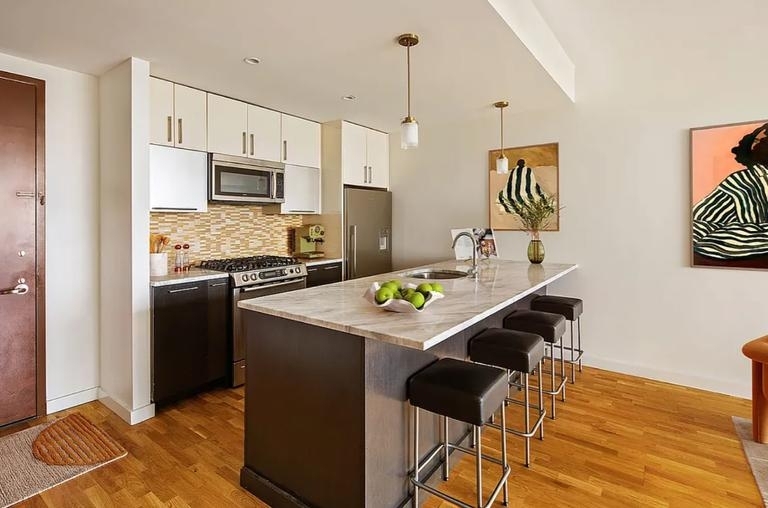 500 Fourth Avenue - Photo 4