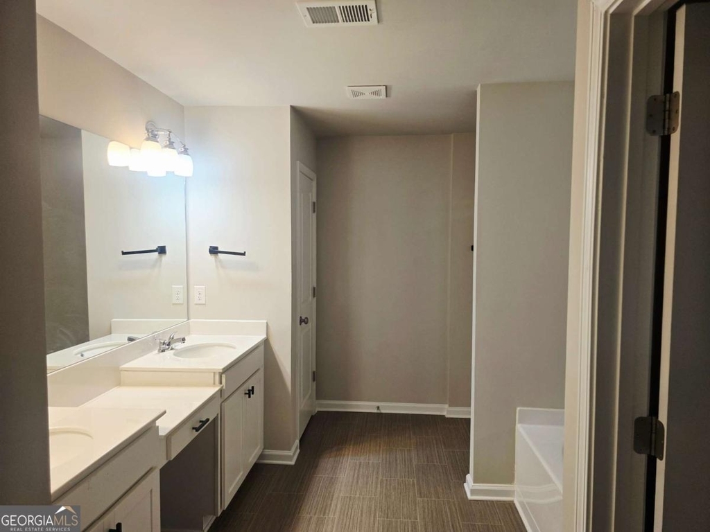 213 N Fortune Way - Photo 15