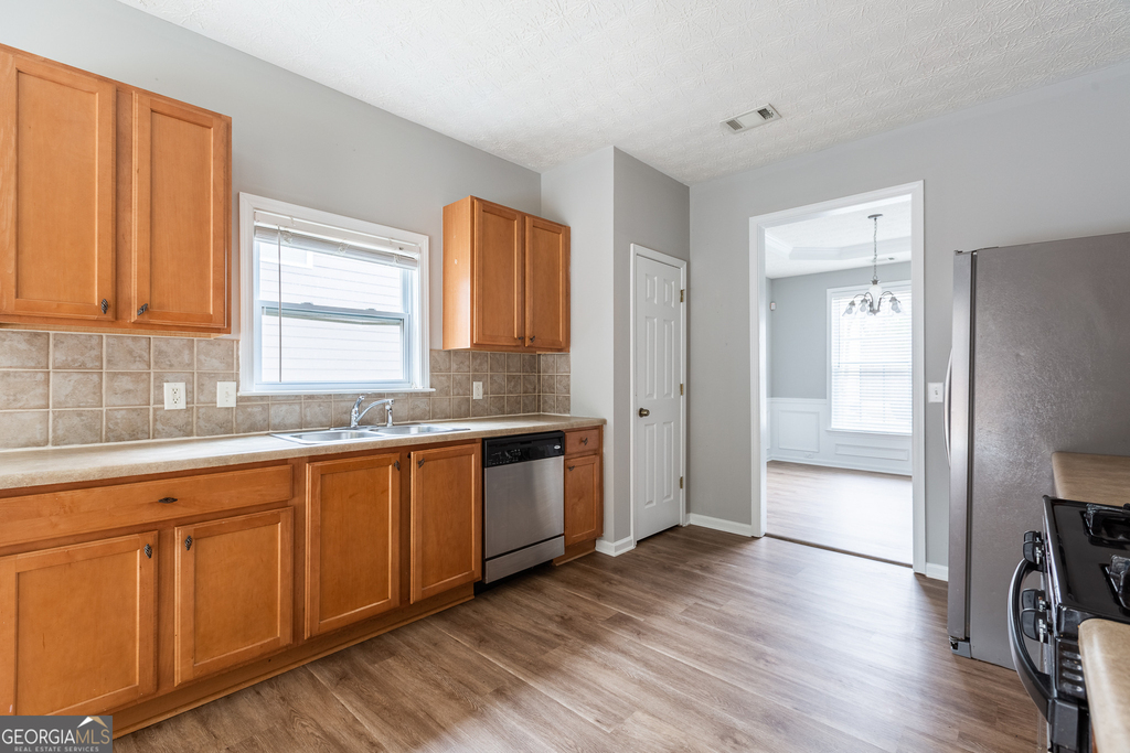 3290 Cooper Woods Drive - Photo 3