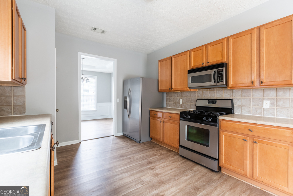 3290 Cooper Woods Drive - Photo 2