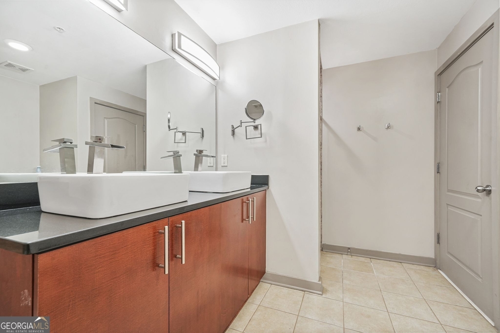 390 17th Street Nw - Photo 26