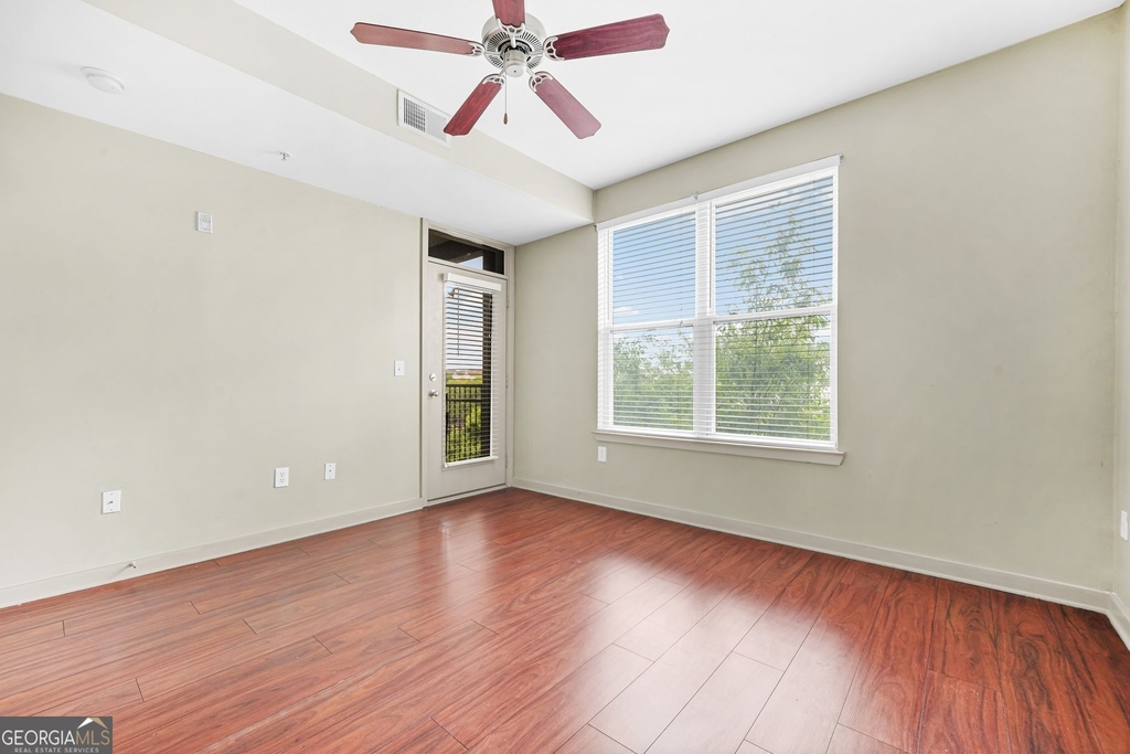 390 17th Street Nw - Photo 18