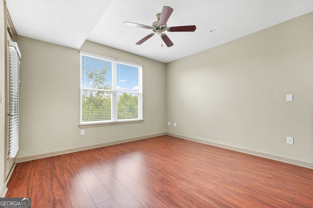 390 17th Street Nw - Photo 17
