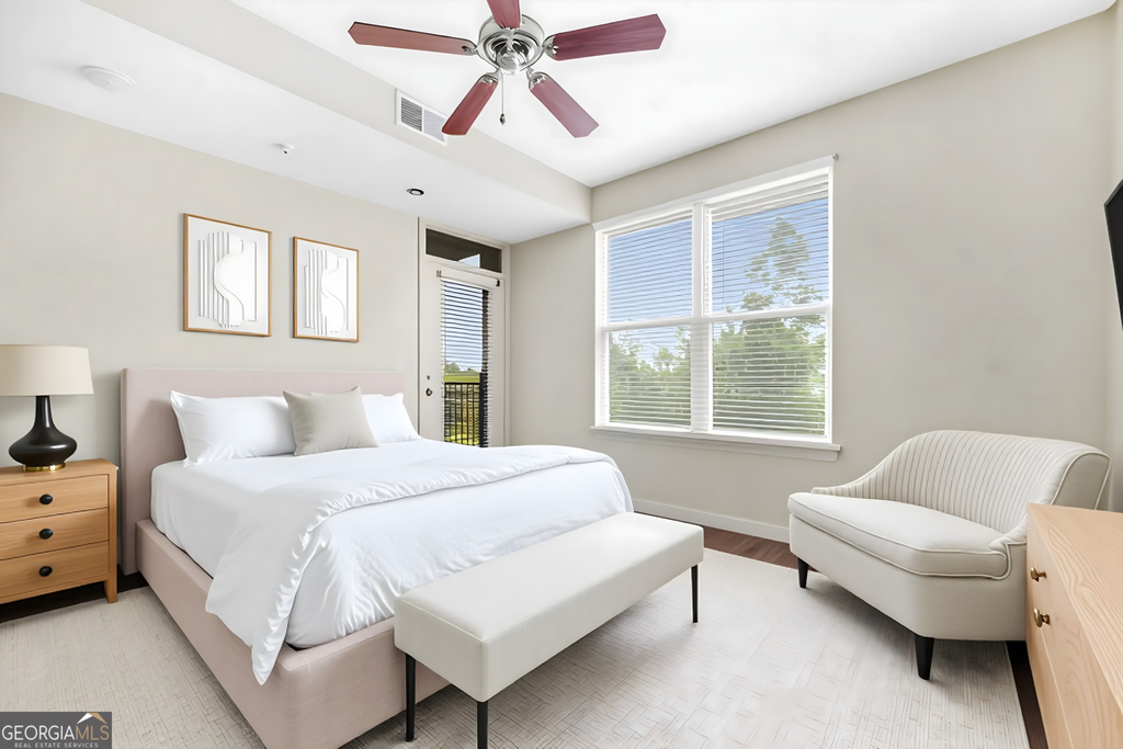 390 17th Street Nw - Photo 1