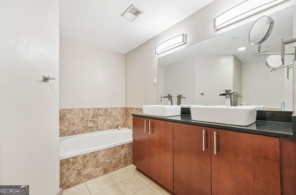 390 17th Street Nw - Photo 25