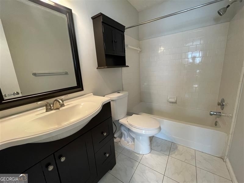 2930 Governors Court - Photo 10
