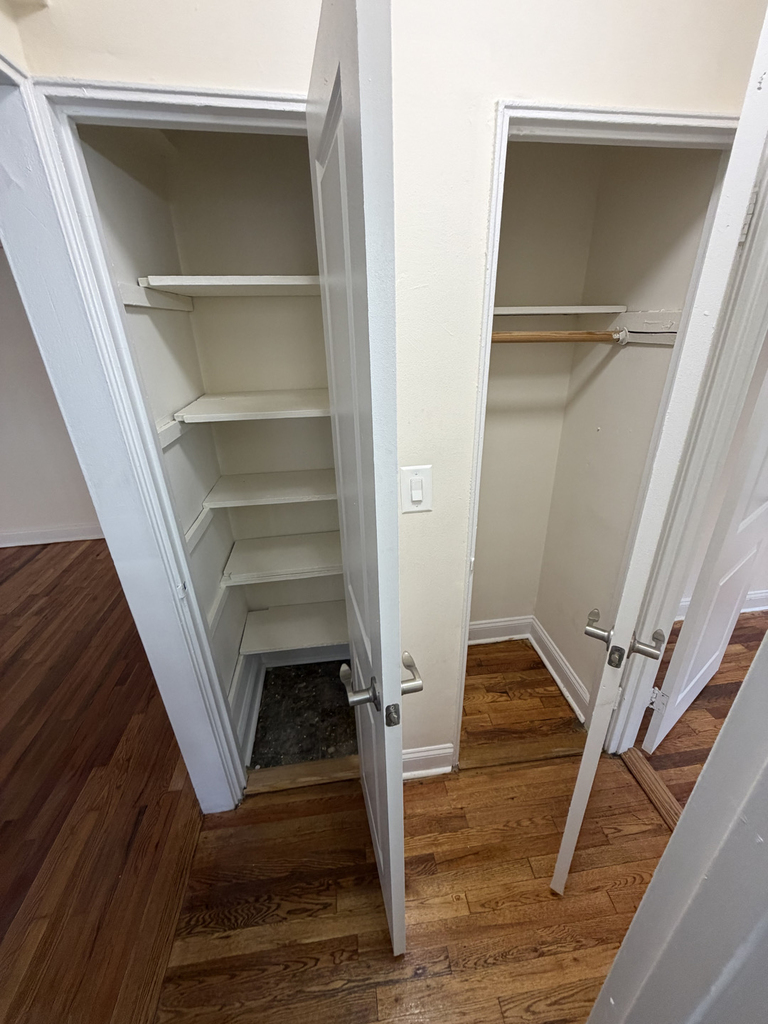 143-16 Barclay Avenue - Photo 2