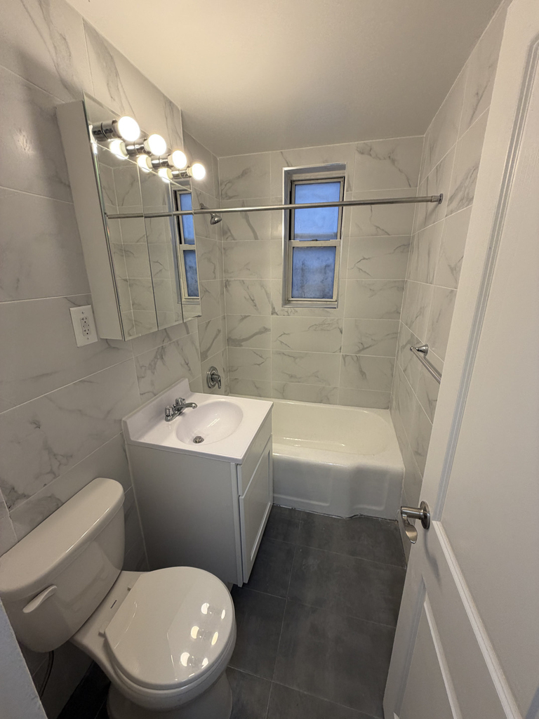 143-23 Barclay Avenue - Photo 10