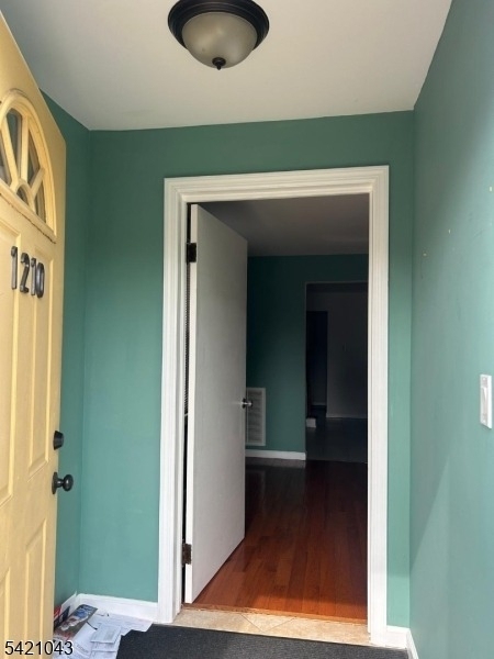 1210 Roselle St - Photo 1