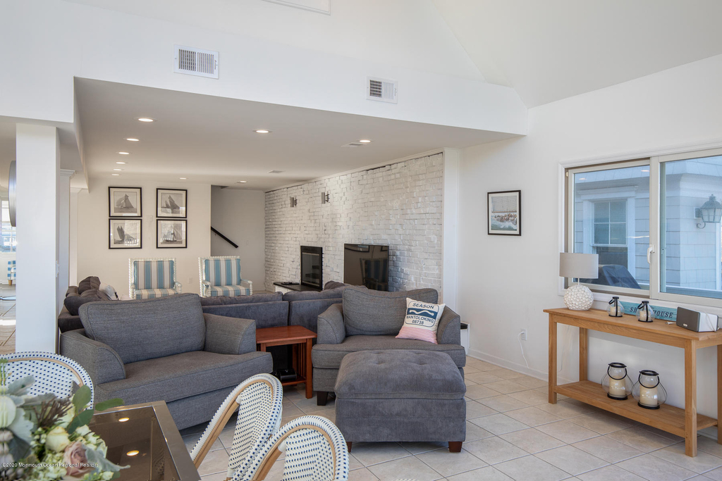 502 Sunset Boulevard - Photo 14