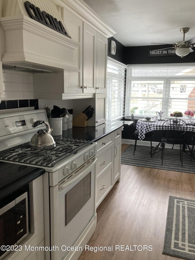 114 7th Avenue - Photo 17