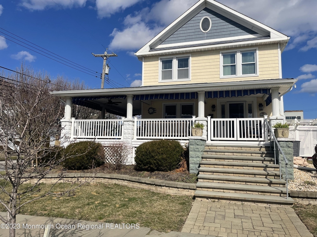 114 7th Avenue - Photo 0