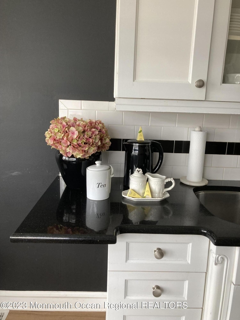 114 7th Avenue - Photo 15