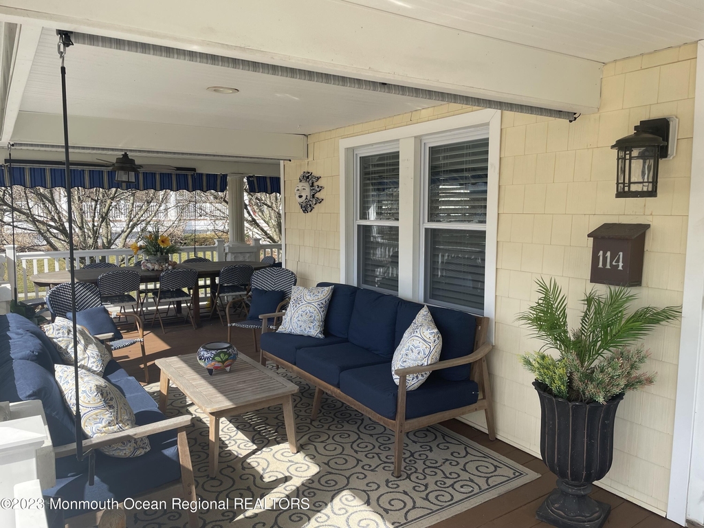 114 7th Avenue - Photo 1