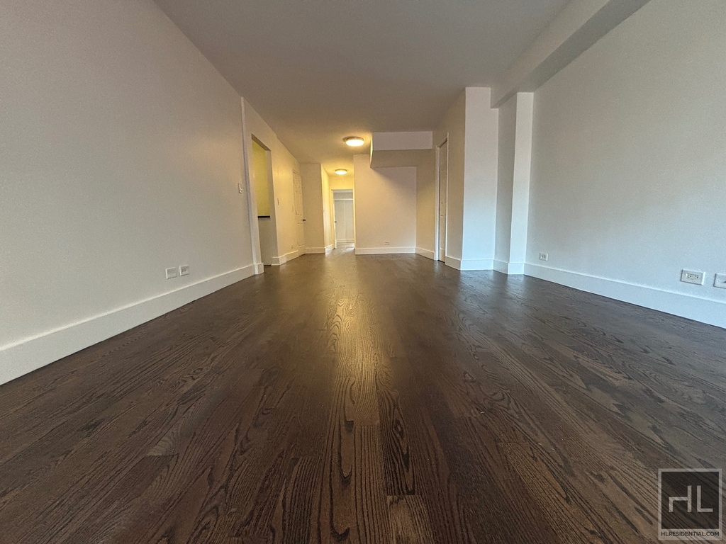 East 63 Street - Photo 2