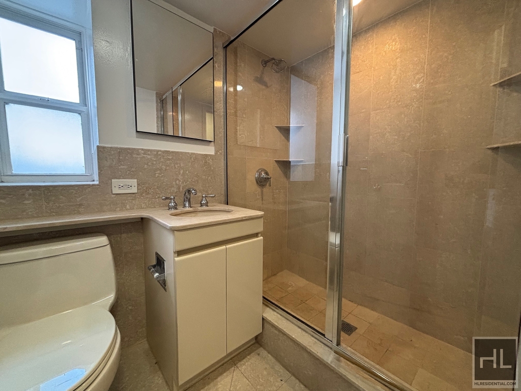 East 63 Street - Photo 8