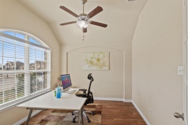 16609 Lincoln Park Lane - Photo 2