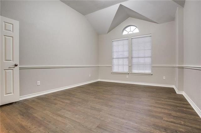 2105 Cardinal Drive - Photo 2