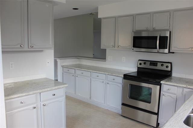 812 Shannon Drive - Photo 1