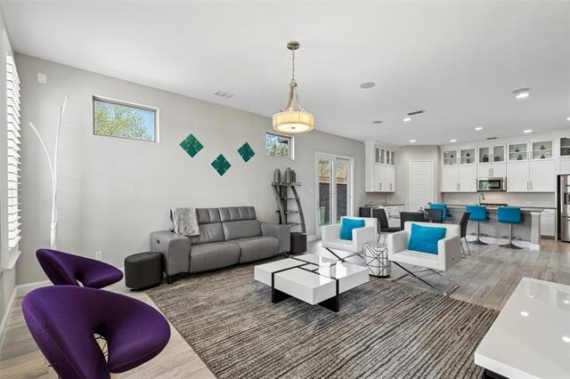 628 Club Drive - Photo 4