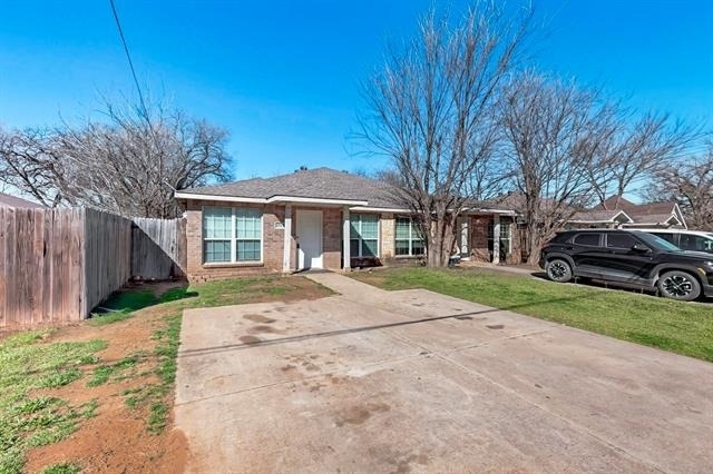 404 Truman Street - Photo 3