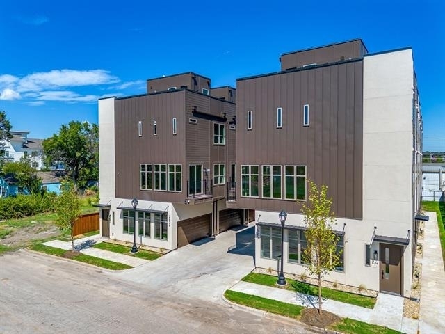 2824 Weisenberger Street - Photo 36