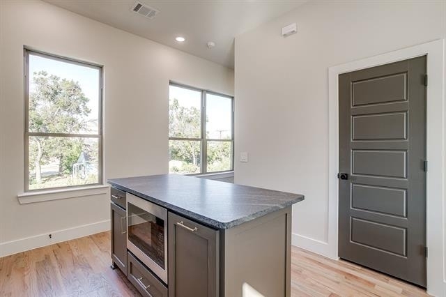 2820 Weisenberger Street - Photo 11