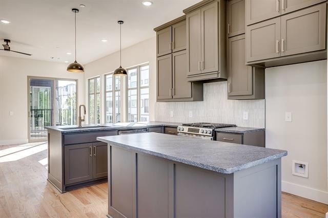 2820 Weisenberger Street - Photo 8