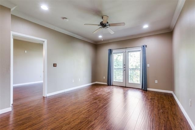 3102 Kings Road - Photo 0
