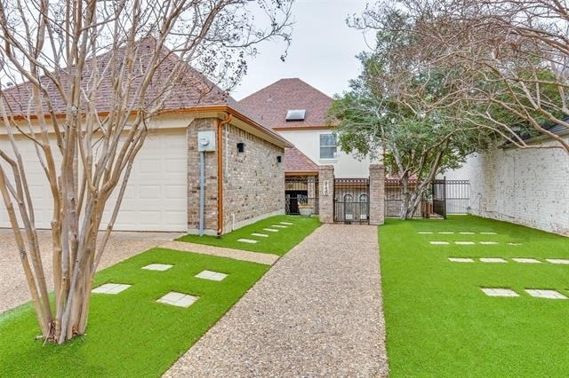 9130 Valley Chapel Lane - Photo 2