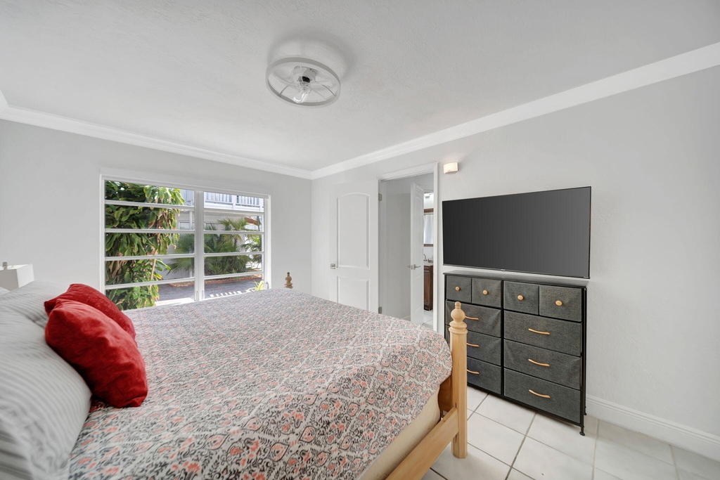 2724 Ne 14th Street - Photo 14