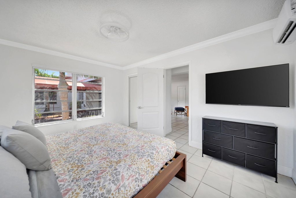 2724 Ne 14th Street - Photo 8