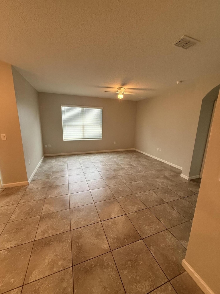 619 Sw Post Terrace - Photo 1