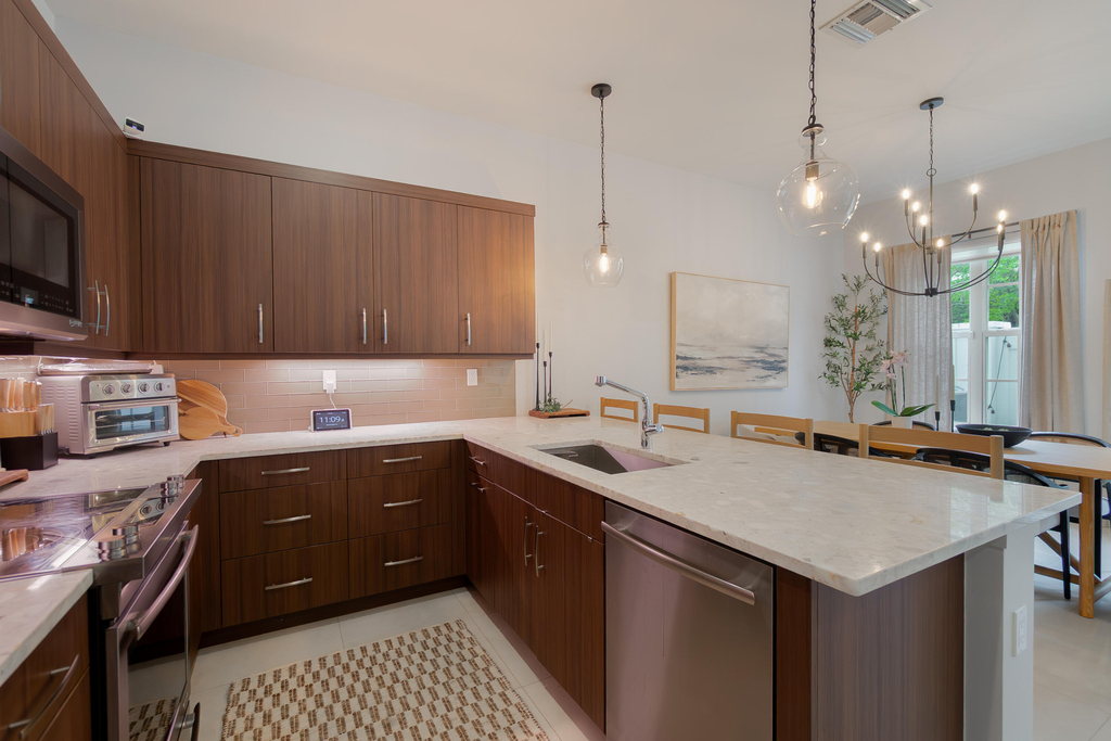 918 St George Boulevard - Photo 7