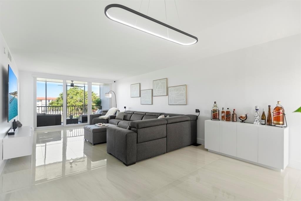 3100 Ne 48th Court - Photo 4