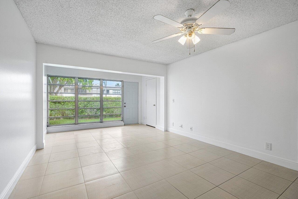 1021 Flame Vine Avenue - Photo 10