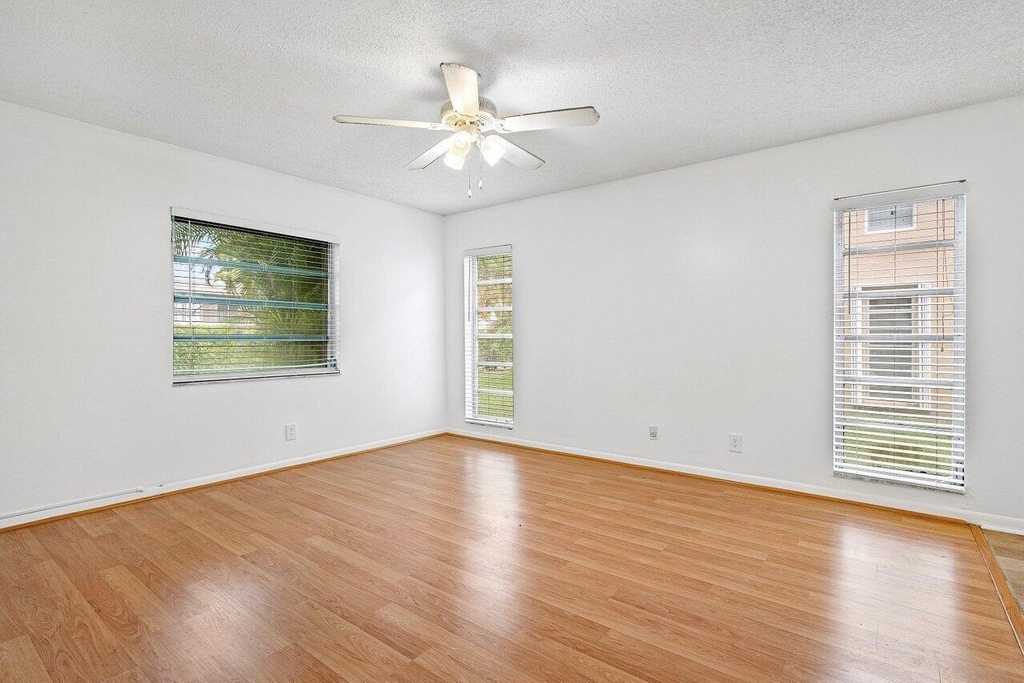 1021 Flame Vine Avenue - Photo 13