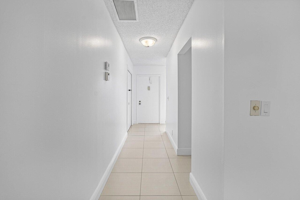 1021 Flame Vine Avenue - Photo 2