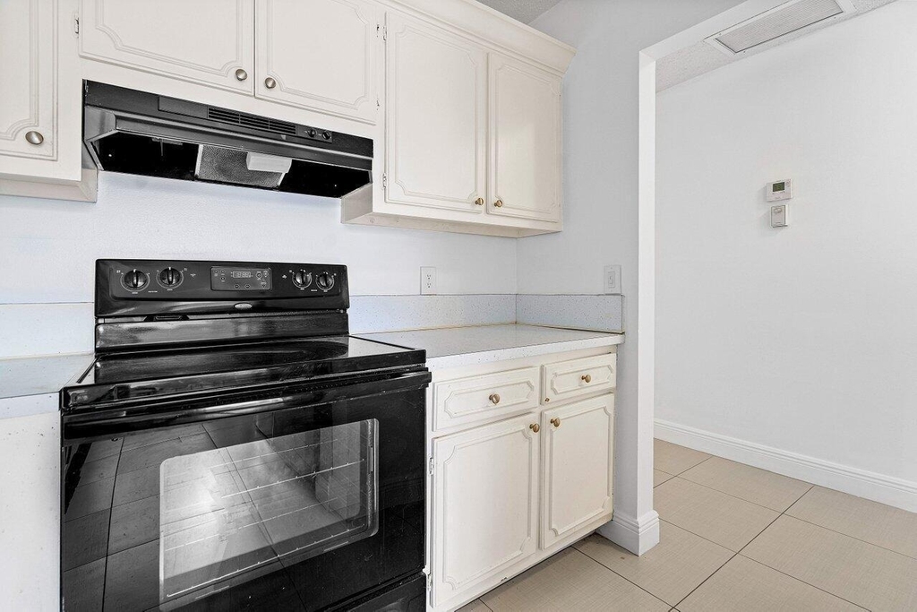 1021 Flame Vine Avenue - Photo 3